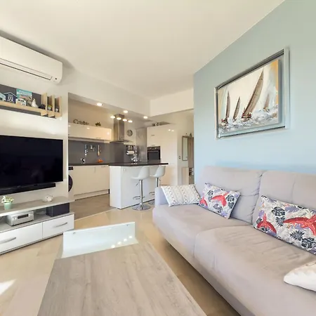 Apartment Le Cozy By Winsome Destination *